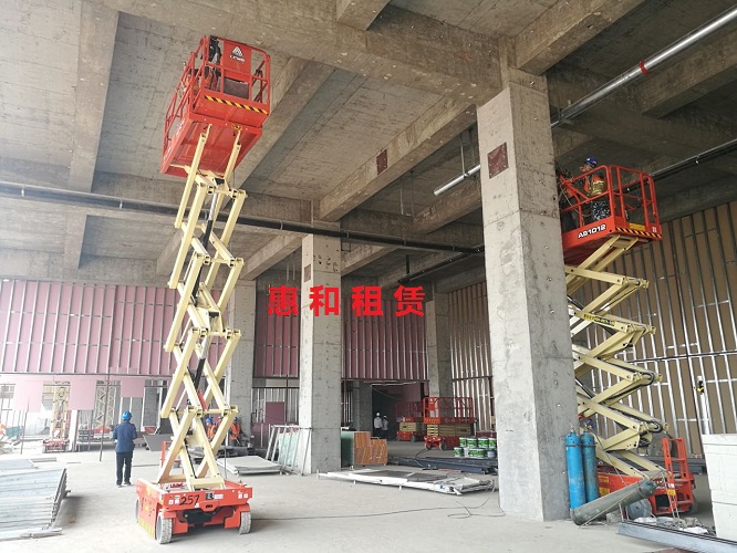 南充升降机租赁