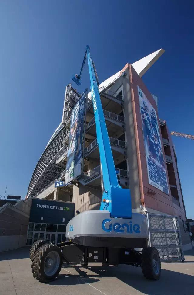 美国吉尼再出新品-全新Genie SX-135XC超大载重直臂型高空作业平台闪亮登场