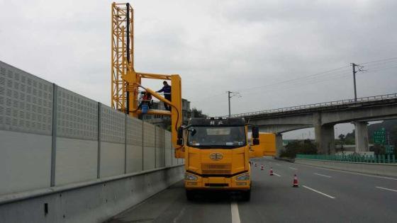 成都惠和桥梁高空检修车租赁