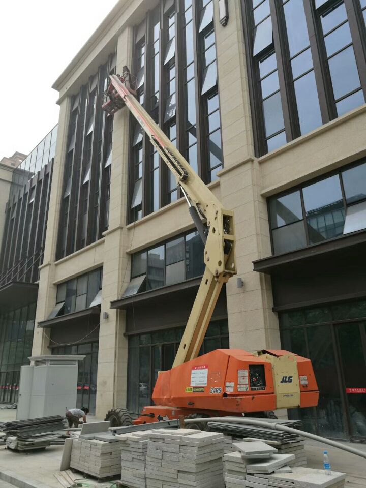 成都自行式高空作业平台升降机维修